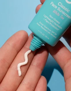 Carve Designs Accessories^COOLA Classic Face Sunscreen: White Tea