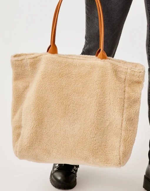 Carve Designs Accessories^Sherpa Treasure Tote: Dark Birch